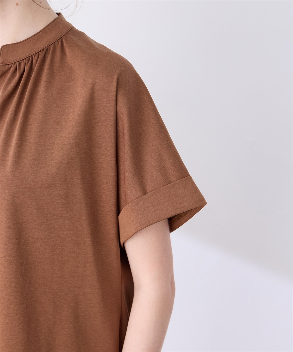 LE SOUK HOLIDAY 【接触冷感】ギャザースキッパーブラウス_sub_18