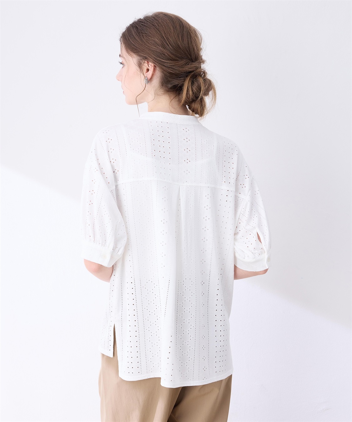 LE SOUK HOLIDAY カットワークレースバンドカラーブラウス_sub_4