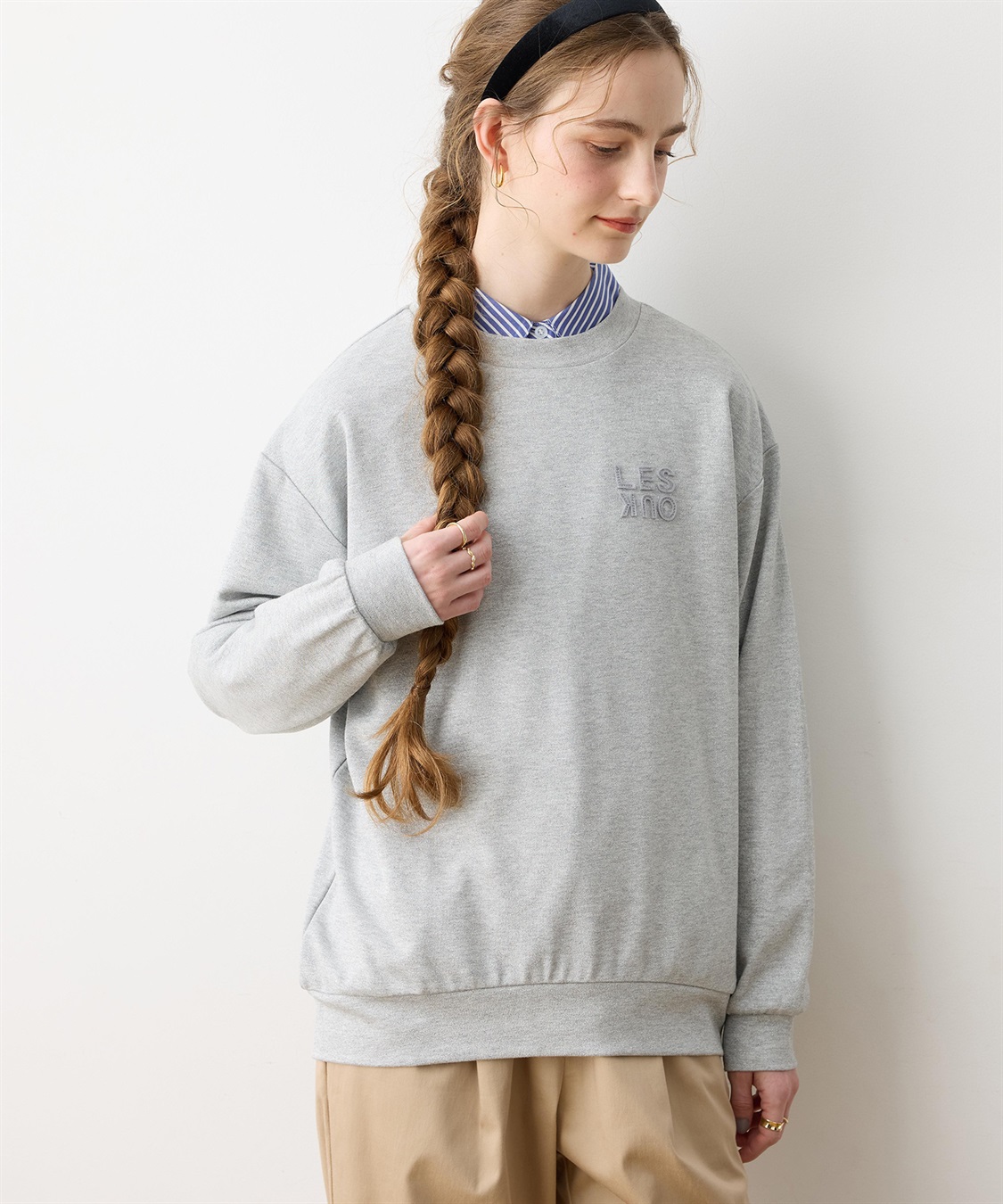 LE SOUK HOLIDAY 刺しゅうロゴスウェットライクプルオーバー_sub_2