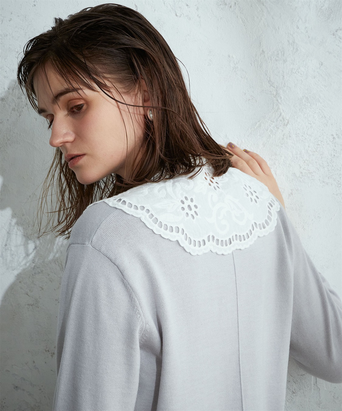 レースつけ衿ニットプルオーバー LE SOUK HOLIDAY｜クロスプラス公式