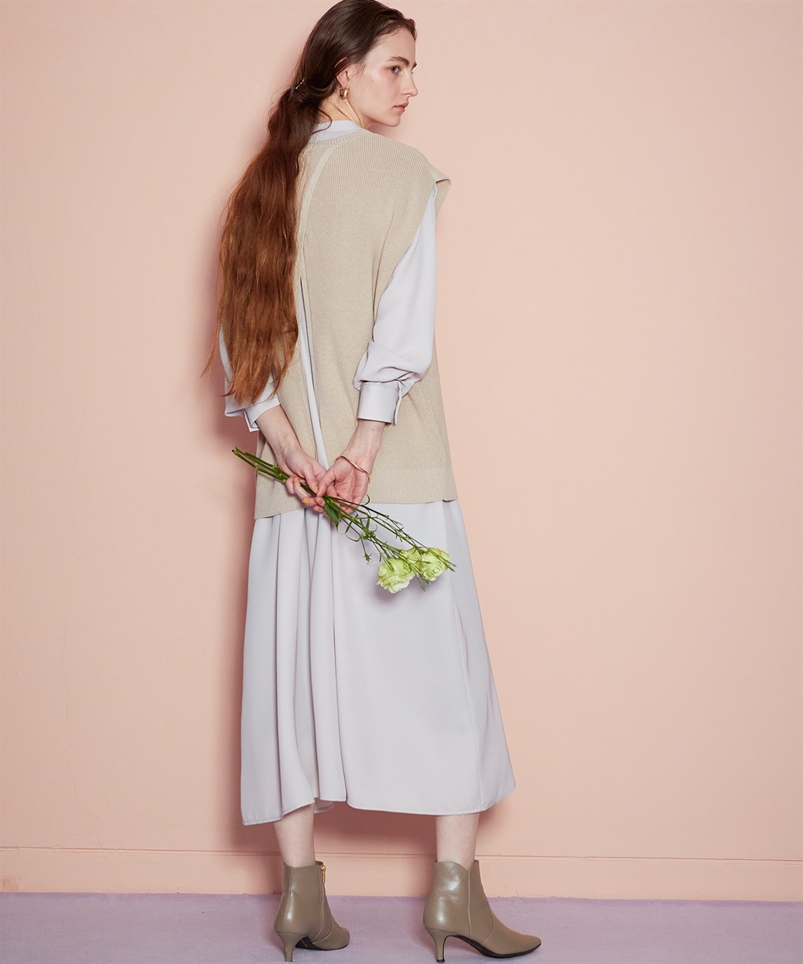 dceuxieme classe ベージュ ニットベスト 背後スリット 292028_L.jpg