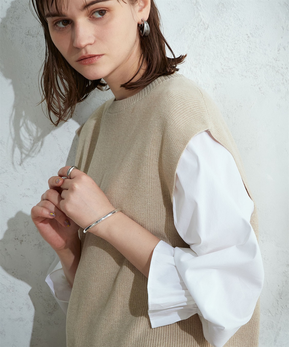 バックスリットニットベスト LE SOUK HOLIDAY｜クロスプラス公式通販サイト