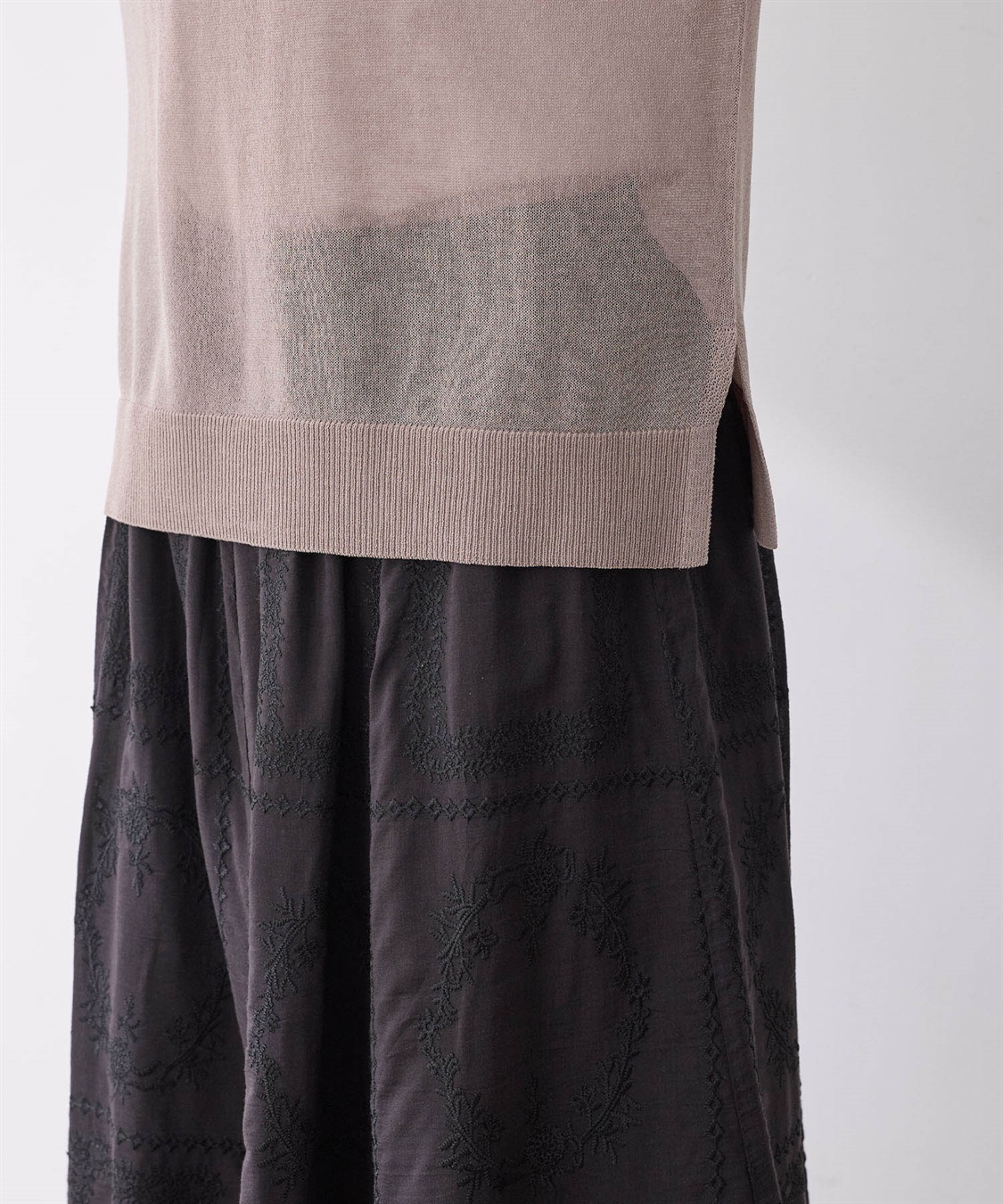 LE SOUK HOLIDAY ロゴニットプルオーバー_sub_11