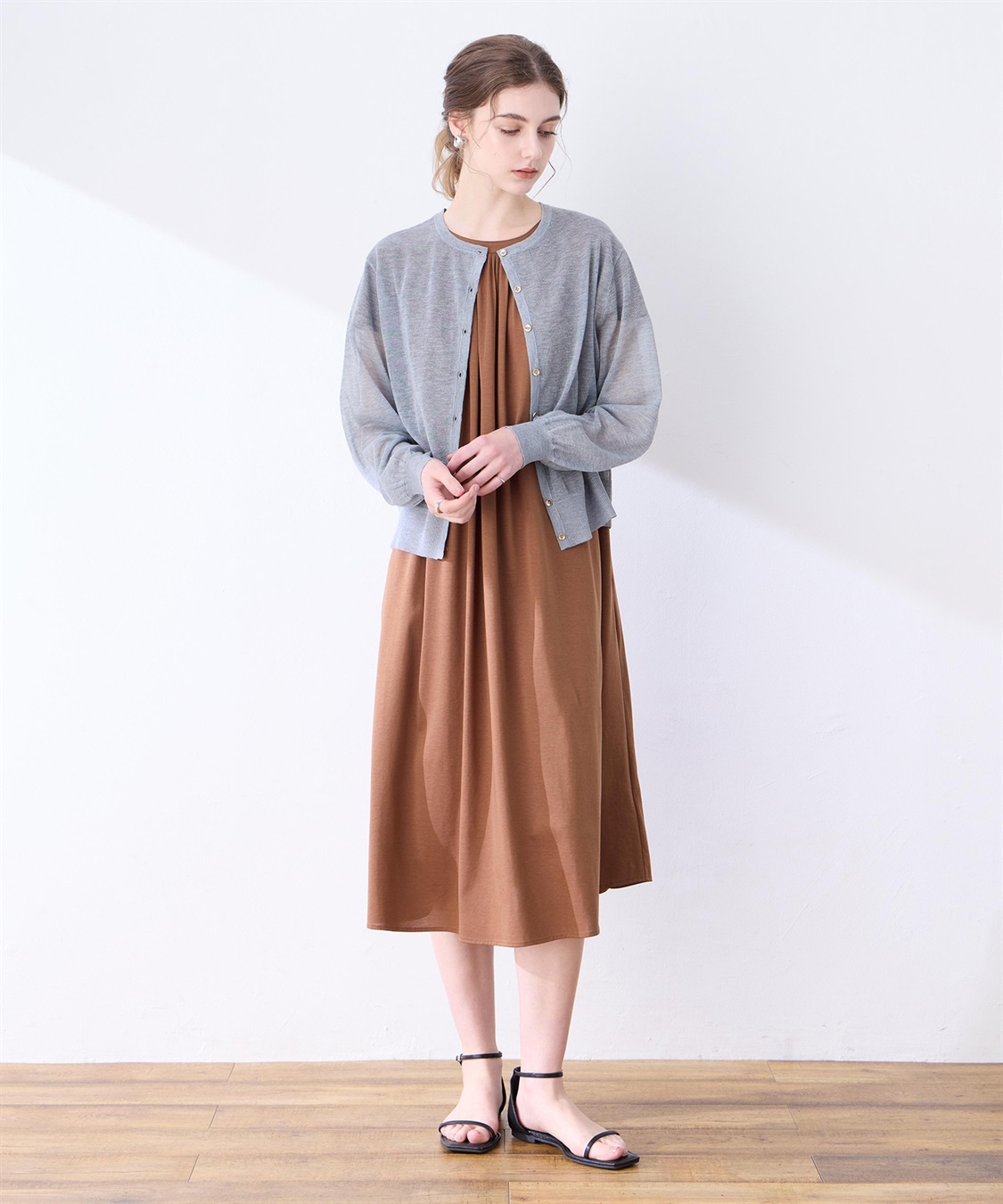 LE SOUK HOLIDAY 金ボタンシアーカーディガン_sub_17