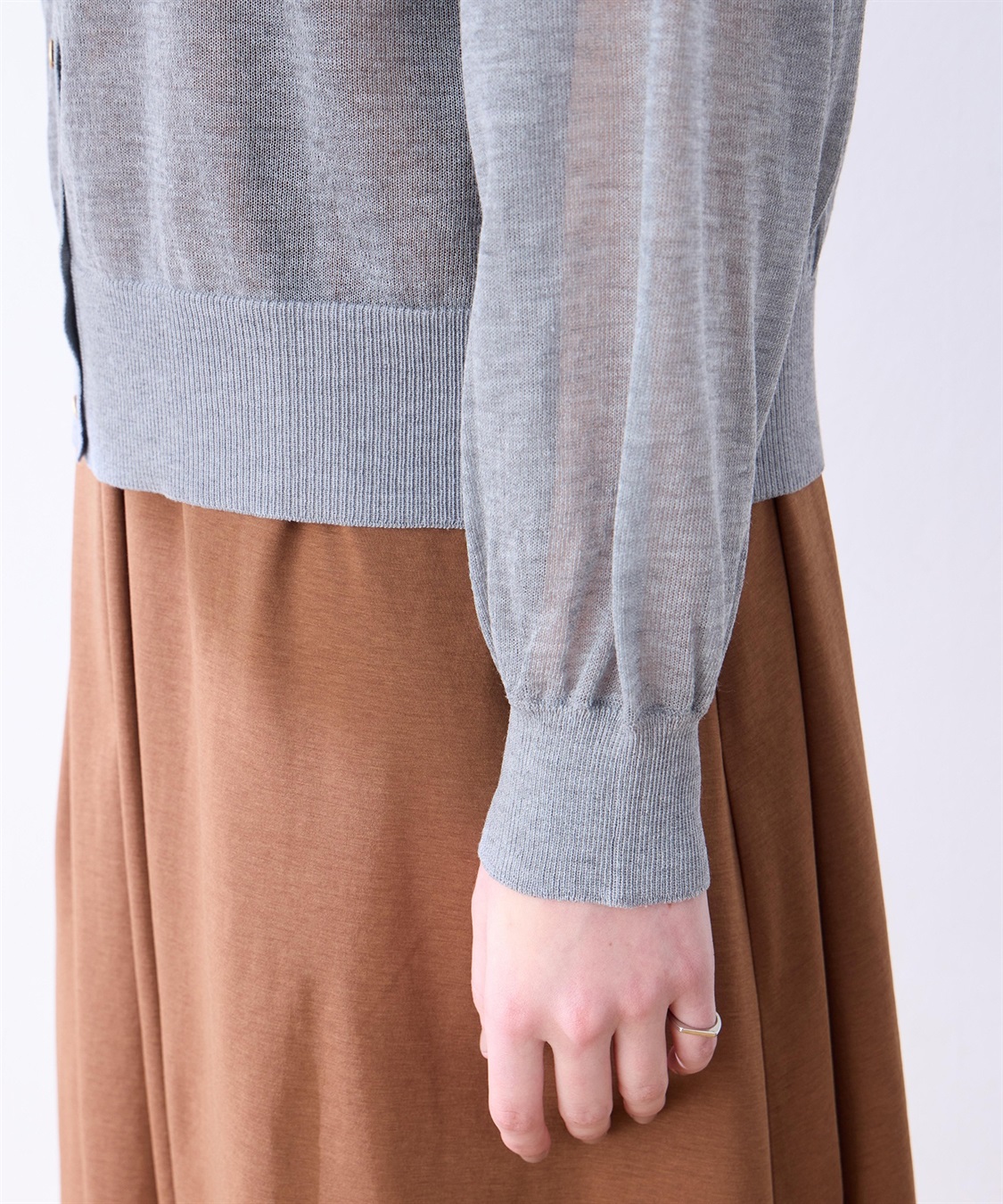 LE SOUK HOLIDAY 金ボタンシアーカーディガン_sub_21