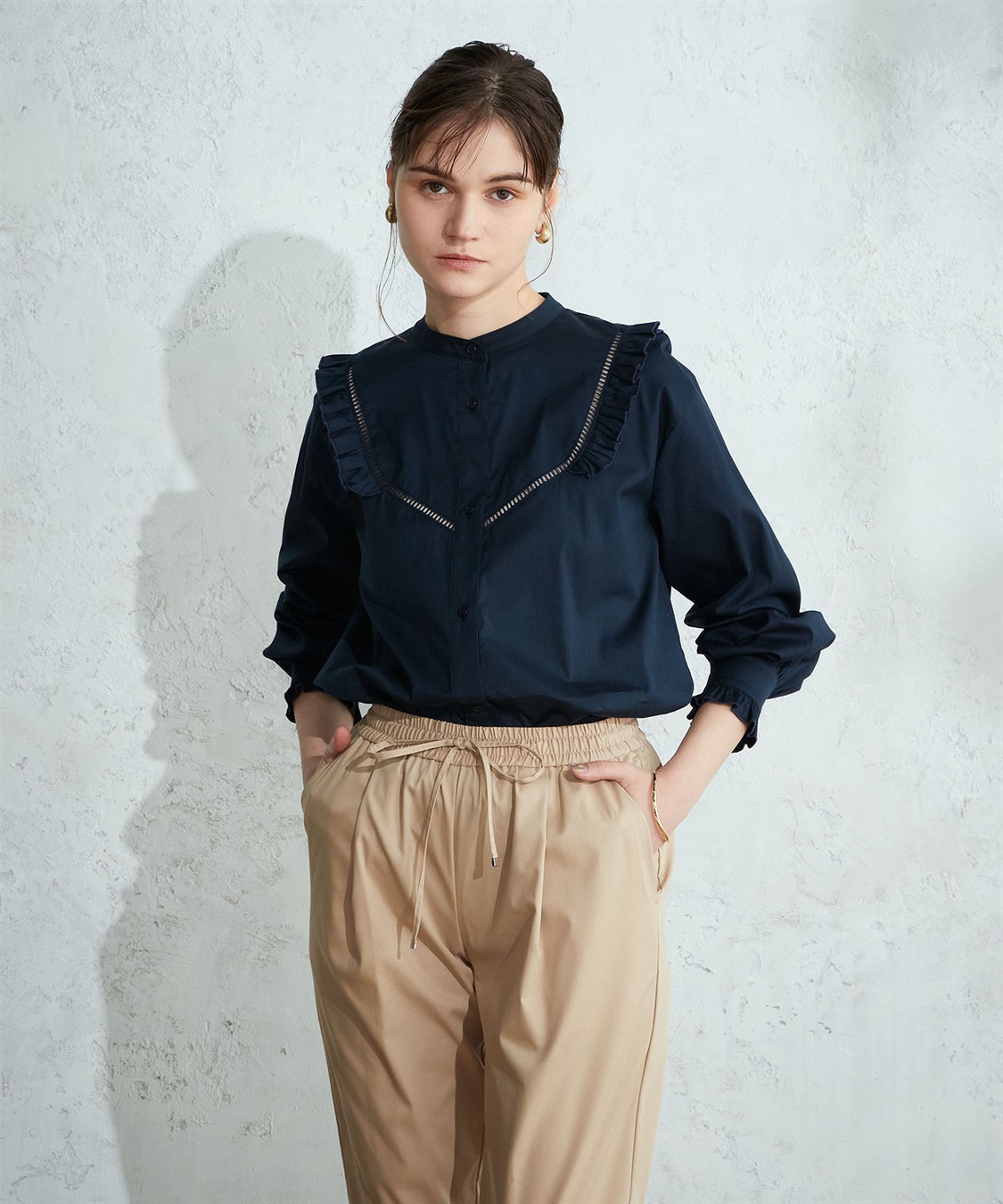 ドゥロワー　シルク　レース フリル プルオーバーブラウス　36 ネイビー ドゥロワー シルク レース フリル プルオーバーブラウス 36 ネイビー