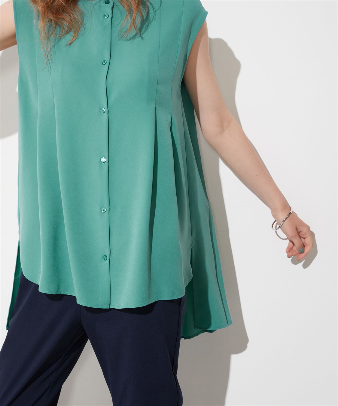 LE SOUK HOLIDAY バックタックノースリーブブラウス_sub_5