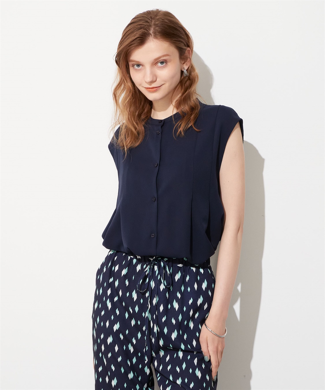 LE SOUK HOLIDAY バックタックノースリーブブラウス_sub_11