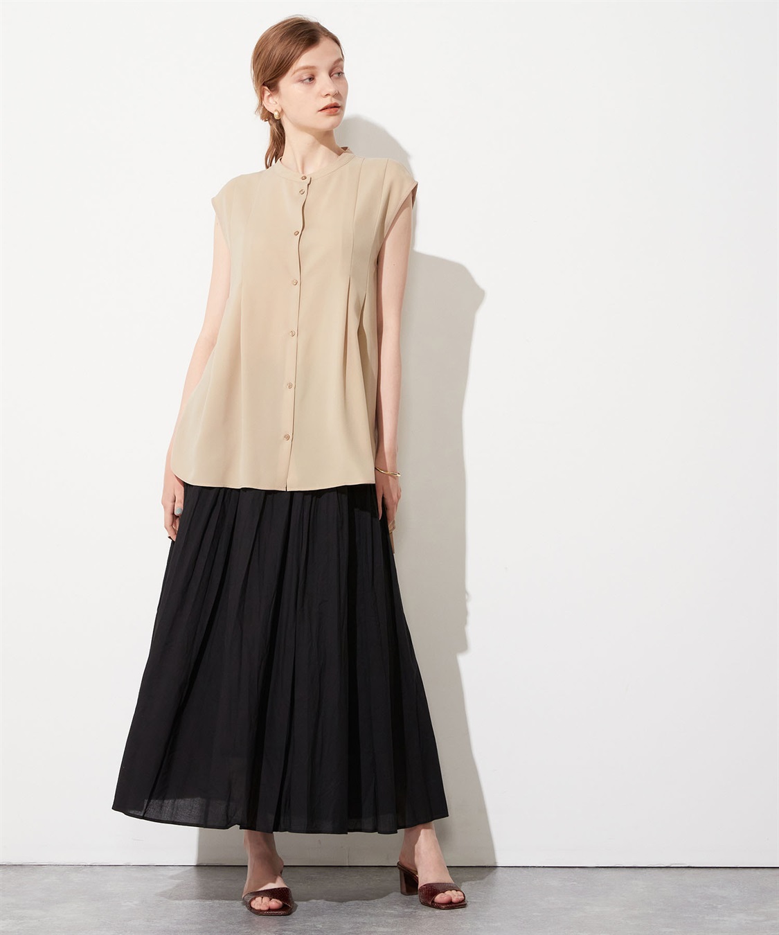 LE SOUK HOLIDAY バックタックノースリーブブラウス_sub_17