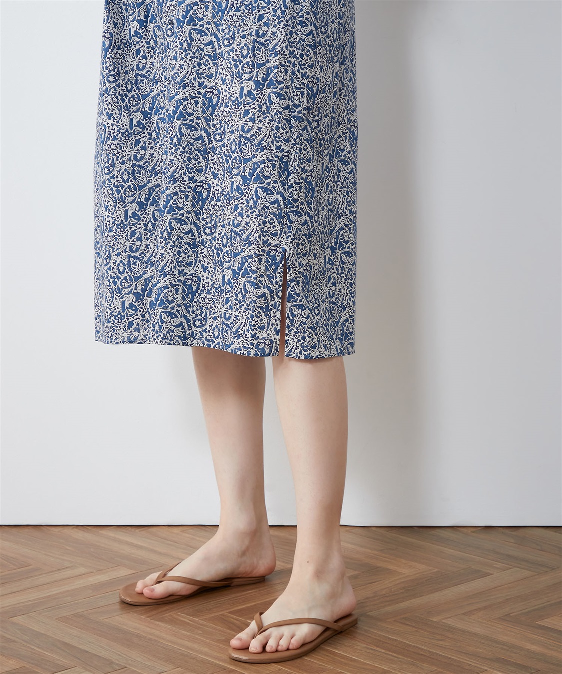 ON,DO&RELAX リバティ柄シャツワンピース ホワイト ON,DO&RELAX リバティ柄シャツワンピース ホワイト