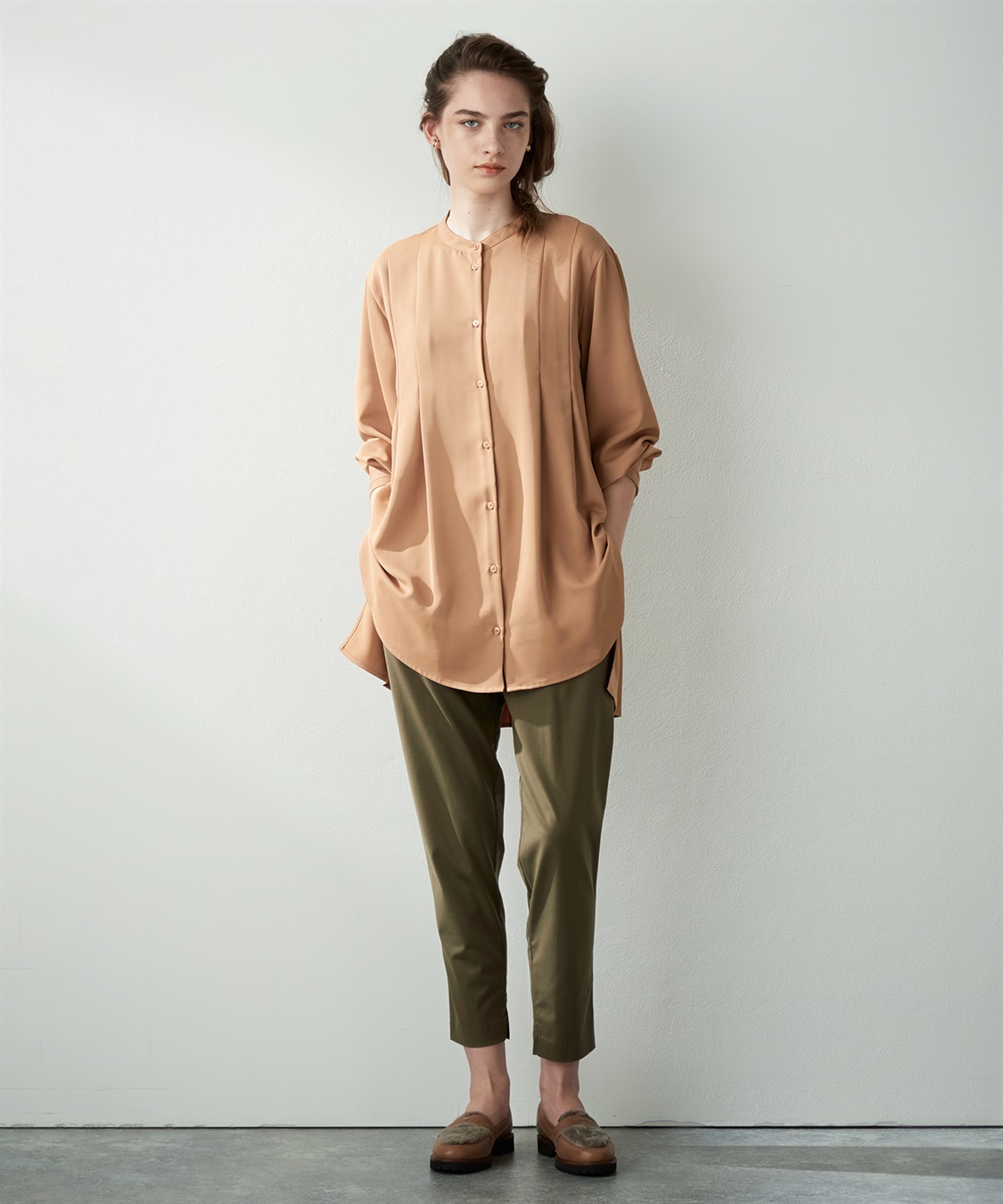 バックタックブラウス LE SOUK HOLIDAY｜クロスプラス公式通販サイト