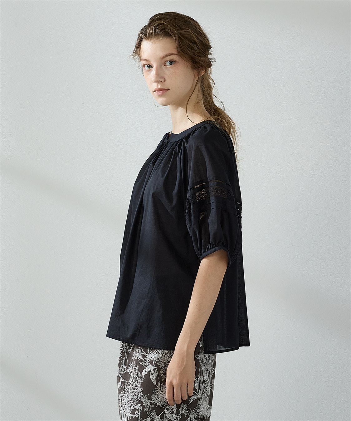 LE SOUK HOLIDAY レーススリーブギャザーブラウス_sub_2