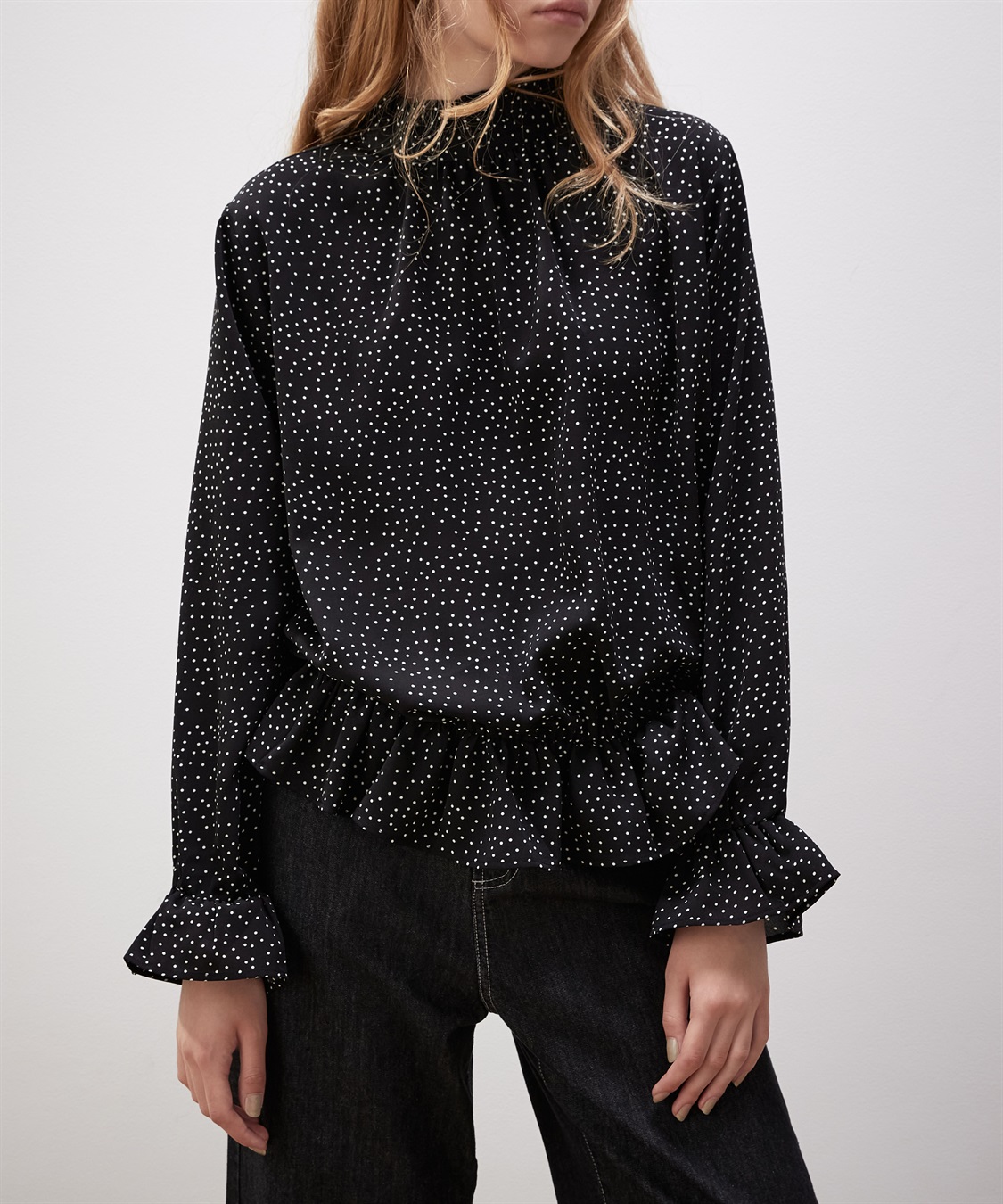 ネックフリルブラウス LE SOUK HOLIDAY｜クロスプラス公式通販サイト