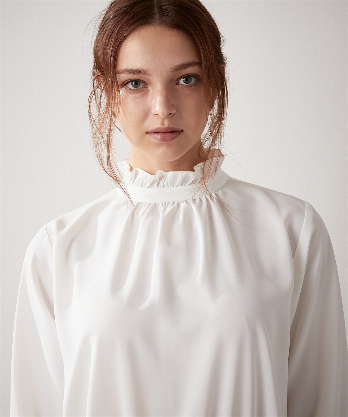 ネックフリルブラウス LE SOUK HOLIDAY｜クロスプラス公式通販サイト