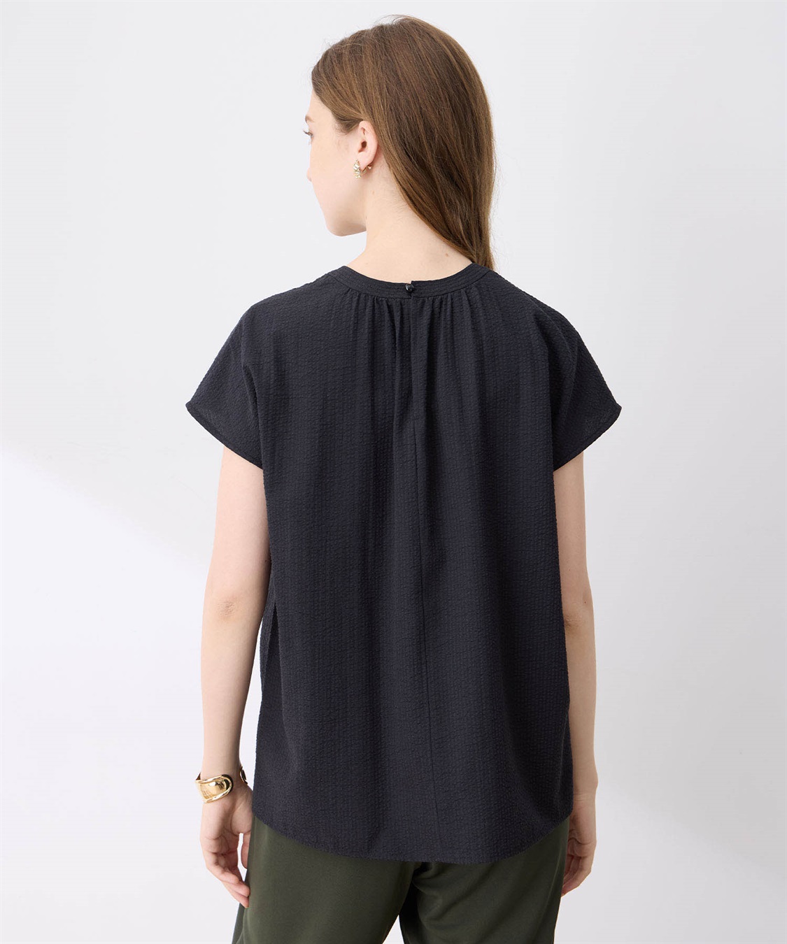 ギャザーネックサッカーブラウス LE SOUK HOLIDAY｜クロスプラス公式