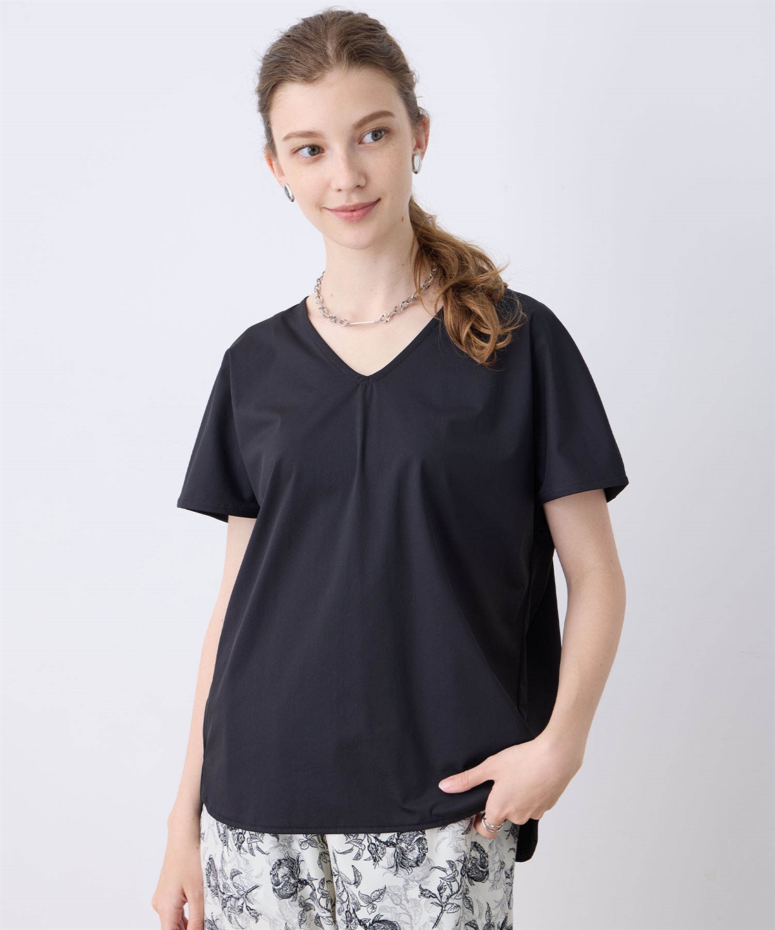 LE SOUK HOLIDAY 【接触冷感】Vネックトリコットプルオーバー_sub_3