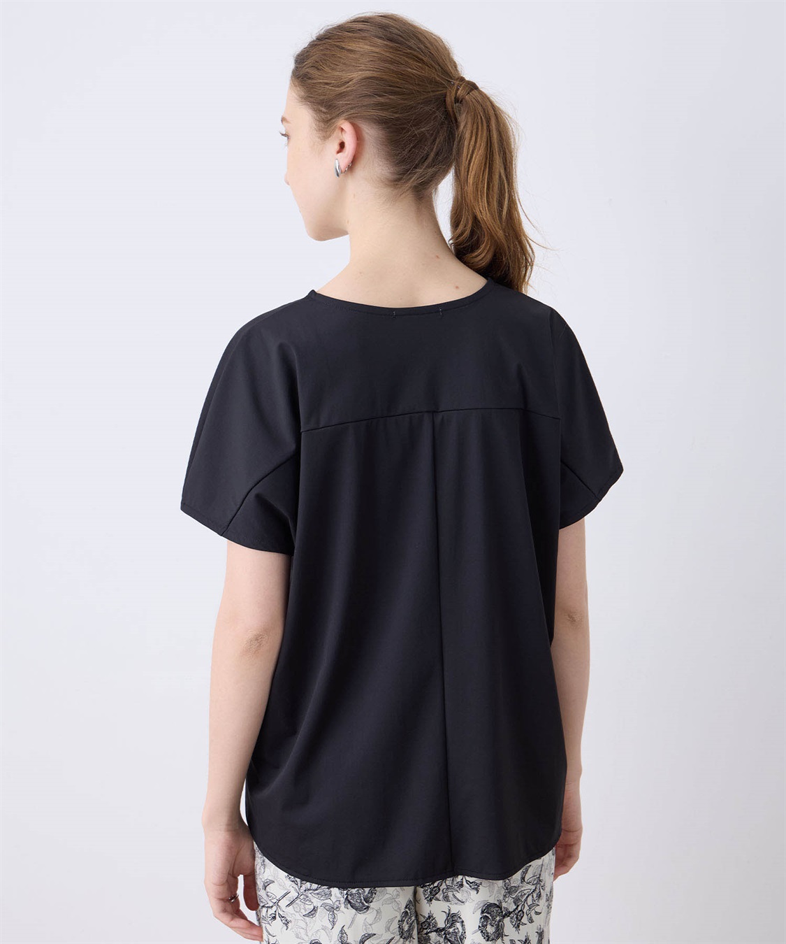 LE SOUK HOLIDAY 【接触冷感】Vネックトリコットプルオーバー_sub_15