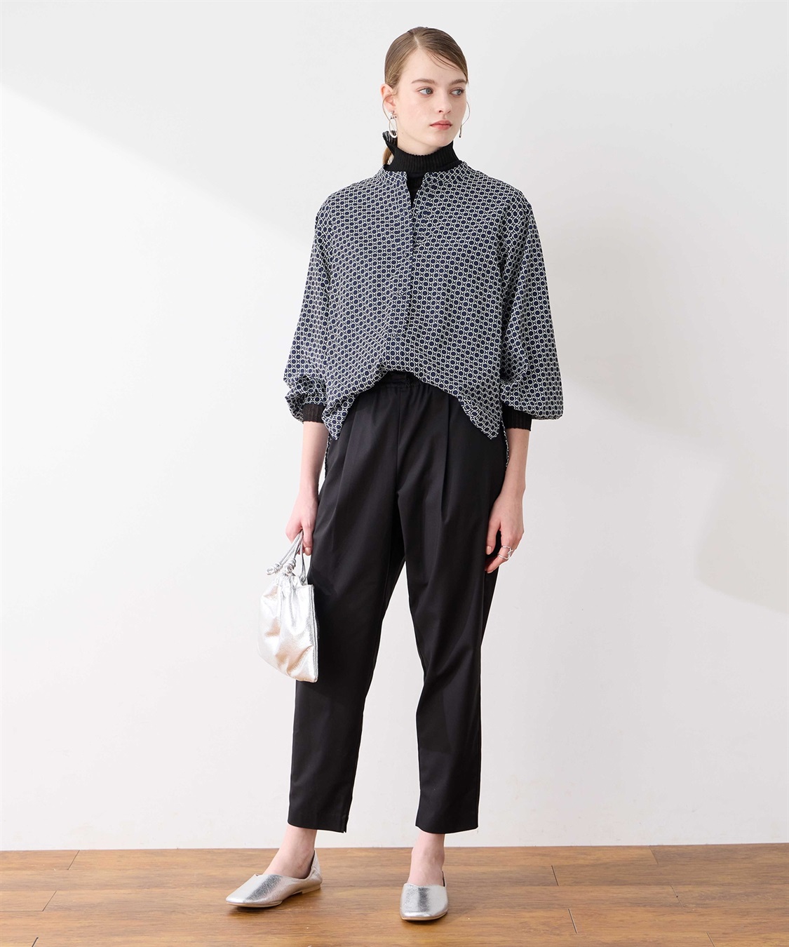 LE SOUK HOLIDAY 幾何学プリントバンドカラーブラウス_sub_15