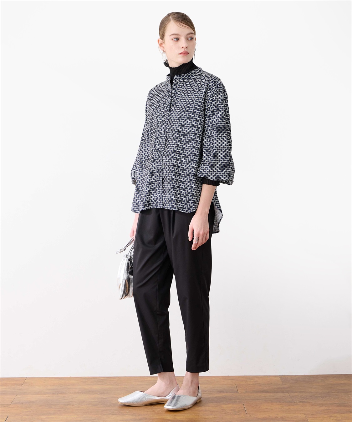 LE SOUK HOLIDAY 幾何学プリントバンドカラーブラウス_sub_16