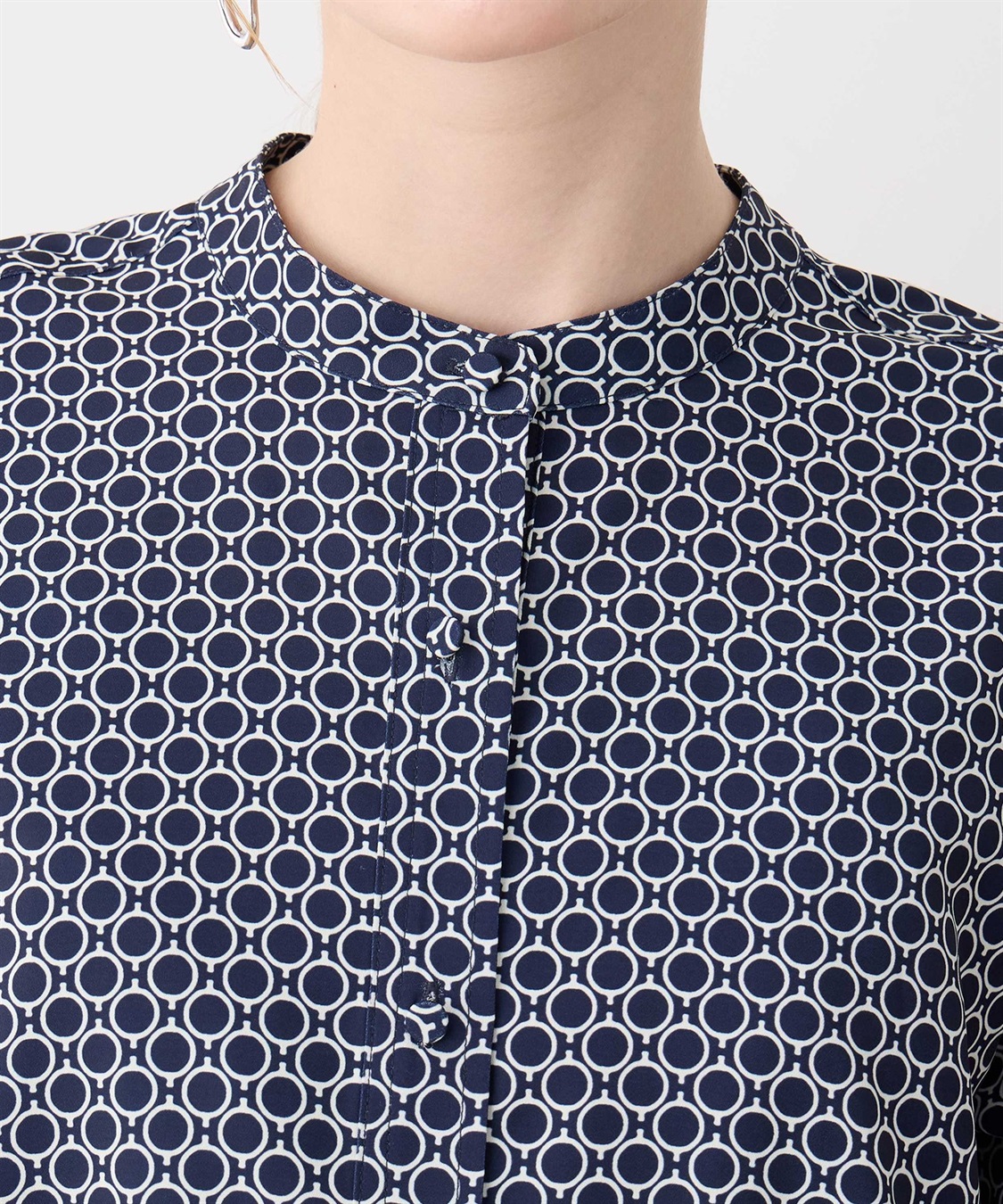 LE SOUK HOLIDAY 幾何学プリントバンドカラーブラウス_sub_19