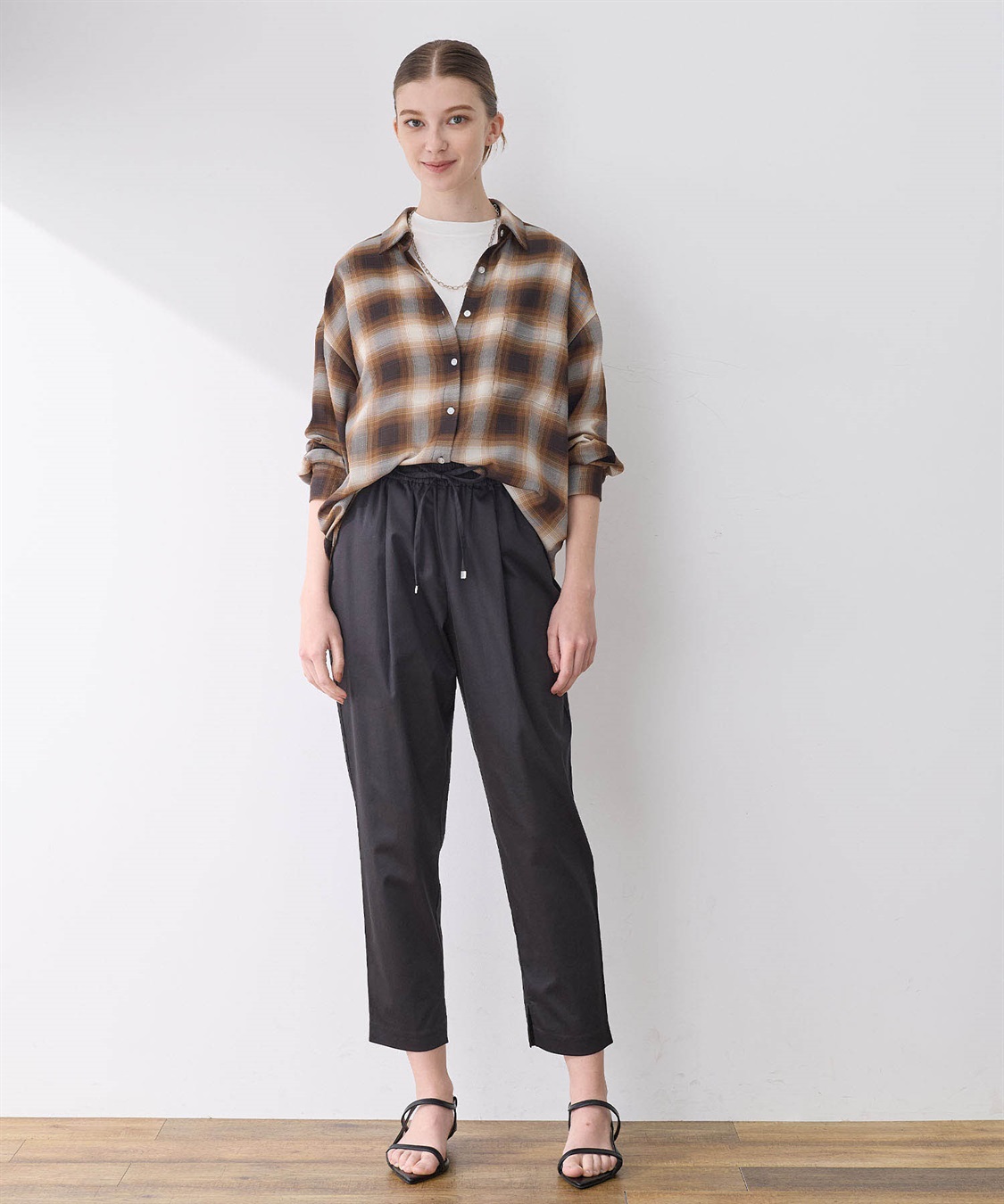 LE SOUK HOLIDAY タックテーパードパンツ_sub_19