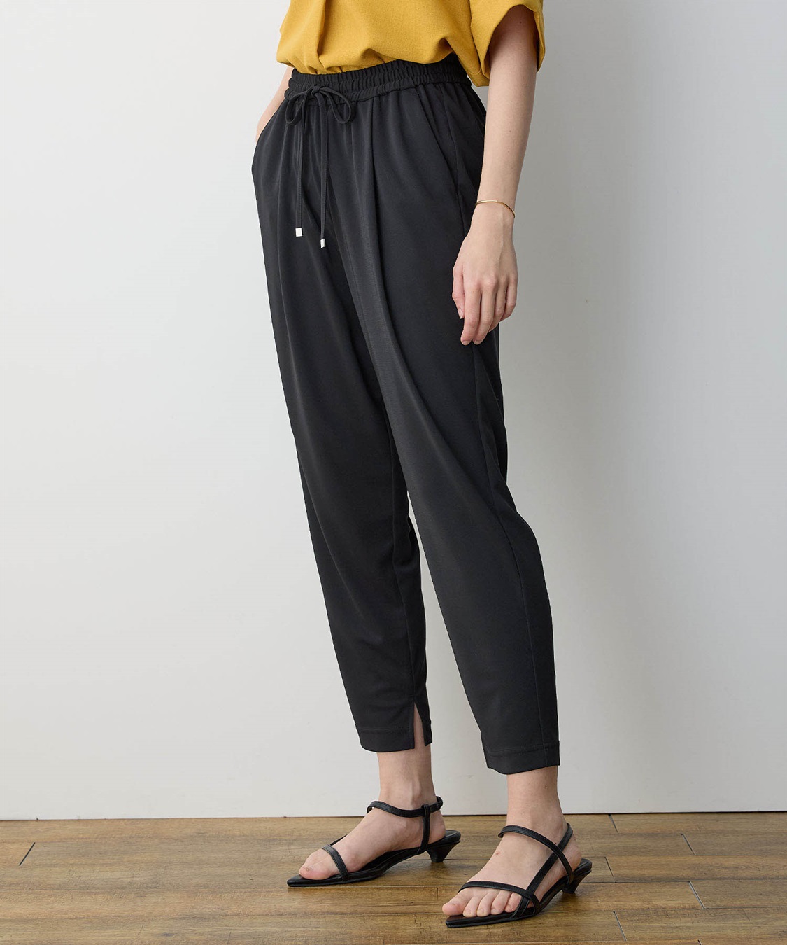 LE SOUK HOLIDAY 【イージーエレガンス】ストレッチタックテーパードパンツ【接触冷感・ウエストゴム・カットソー素材】_sub_19