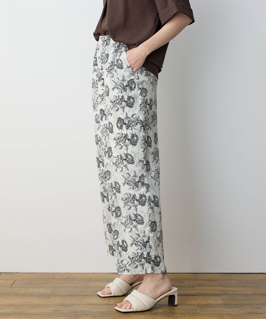フラワーパターンイージーワイドパンツ LE SOUK HOLIDAY｜クロスプラス