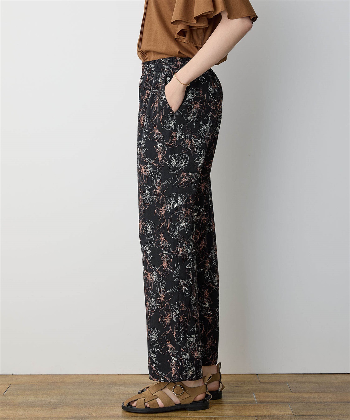 フラワーパターンイージーワイドパンツ LE SOUK HOLIDAY｜クロスプラス