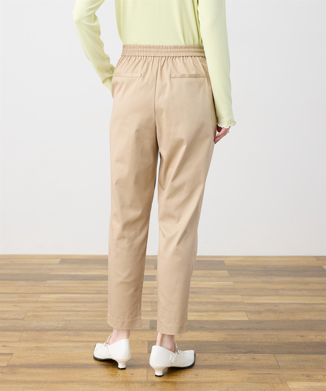 LE SOUK HOLIDAY ストレッチタックテーパードパンツ【ウエストゴム・サスティナブル素材】_sub_2