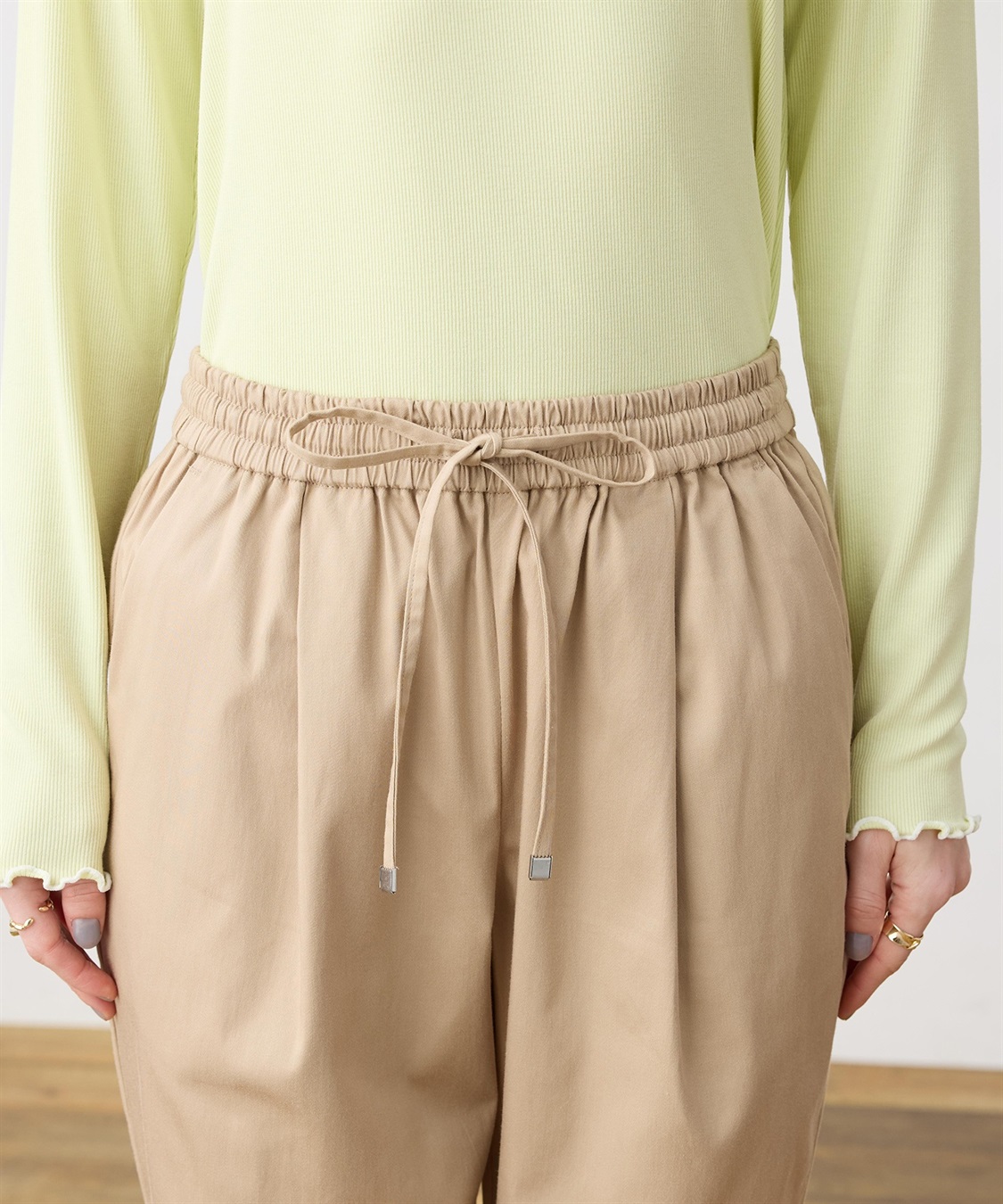 LE SOUK HOLIDAY ストレッチタックテーパードパンツ【ウエストゴム・サスティナブル素材】_sub_26