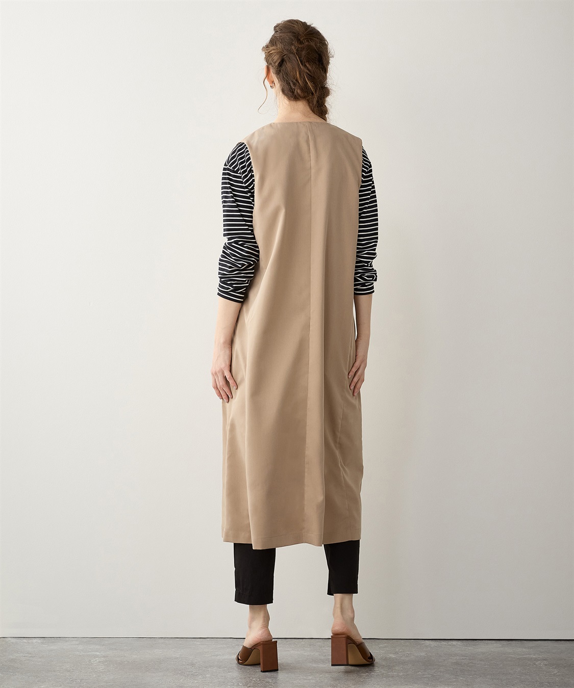 【限定SALE】LOHEN ローヘン バックタックロングジレ ベージュ ロングジレ LE SOUK HOLIDAY｜クロスプラス公式通販サイト