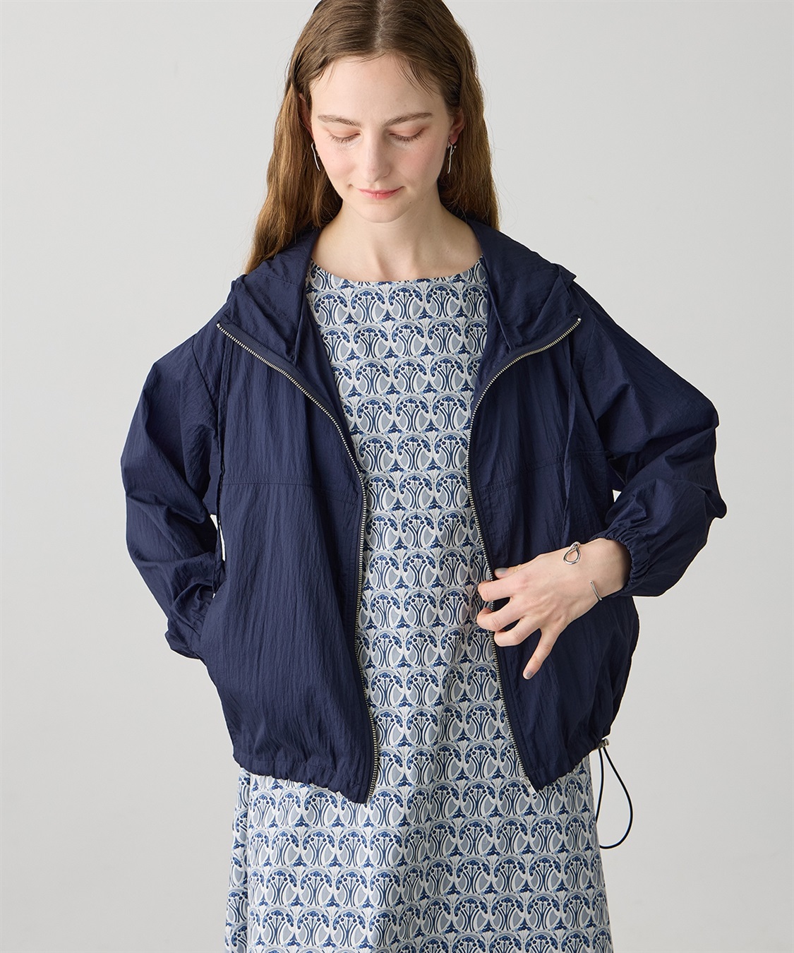 LE SOUK HOLIDAY シアーナイロンジップパーカー【接触冷感・UVカット】_sub_9