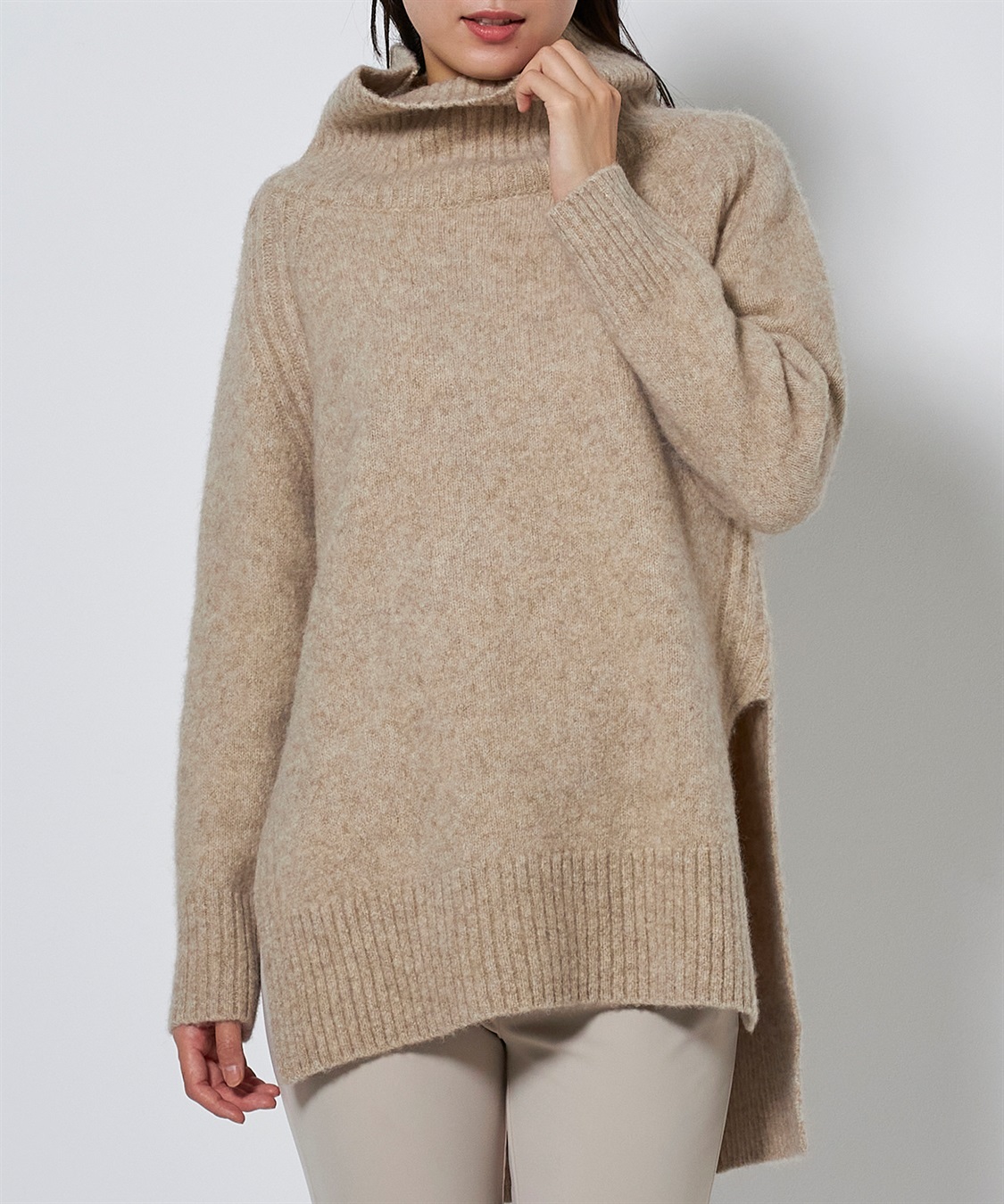 49AV JUNKO SHIMADA タートルネックセーター（ベージュ9号） タートルネックニット 49AV JUNKO SHIMADA｜クロスプラス公式通販サイト