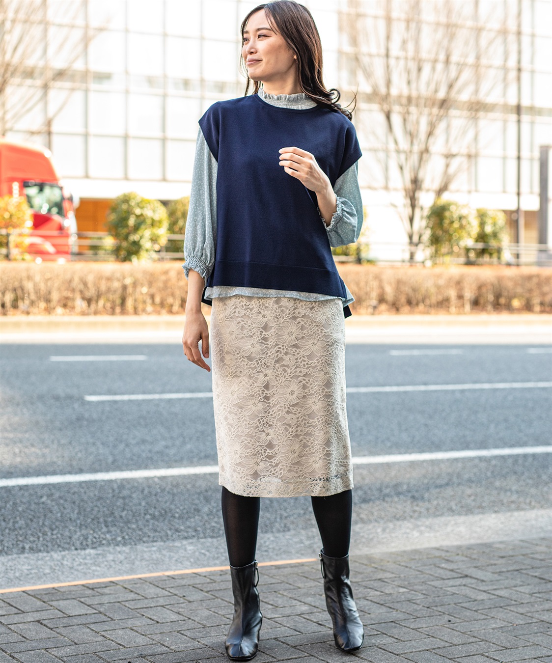 小花柄シャーリングTブラウス A/C DESIGN BY ALPHA CUBIC