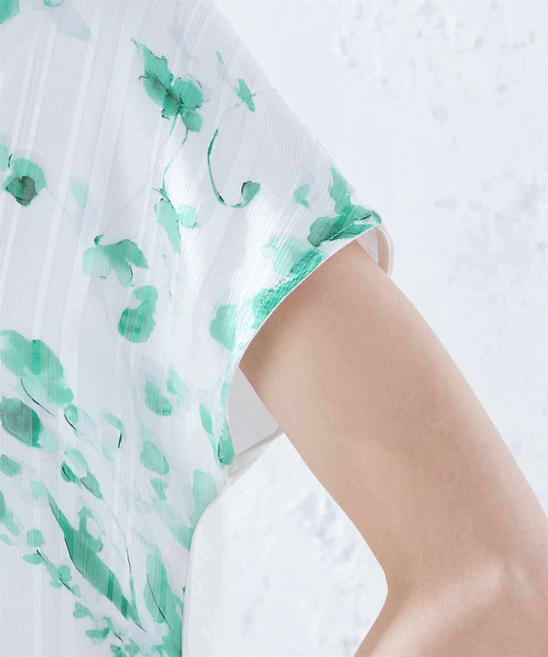 A/C DESIGN BY ALPHA CUBIC 水彩フラワープリントプルオーバー_sub_4