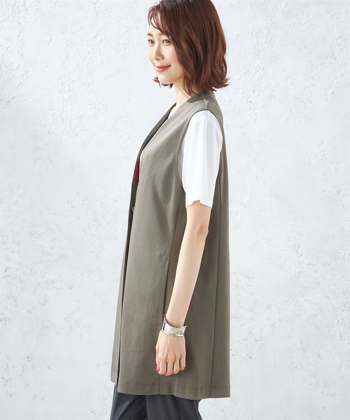 【新品・未使用品】ジュンアシダ ベルベット 高級テーラードジャケット サイズ9 接触冷感】ジレジャケット A/C DESIGN BY ALPHA CUBIC｜クロス