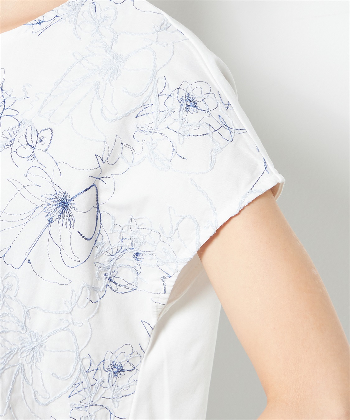 A/C DESIGN BY ALPHA CUBIC フロント刺繍プルオーバー_sub_4