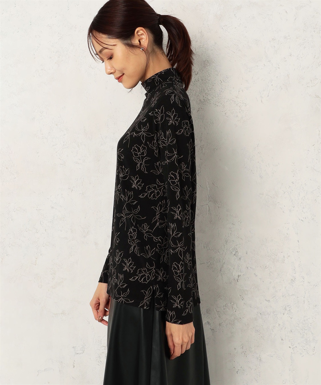 A/C DESIGN BY ALPHA CUBIC 裏起毛フラワープリントプルオーバー_sub_1