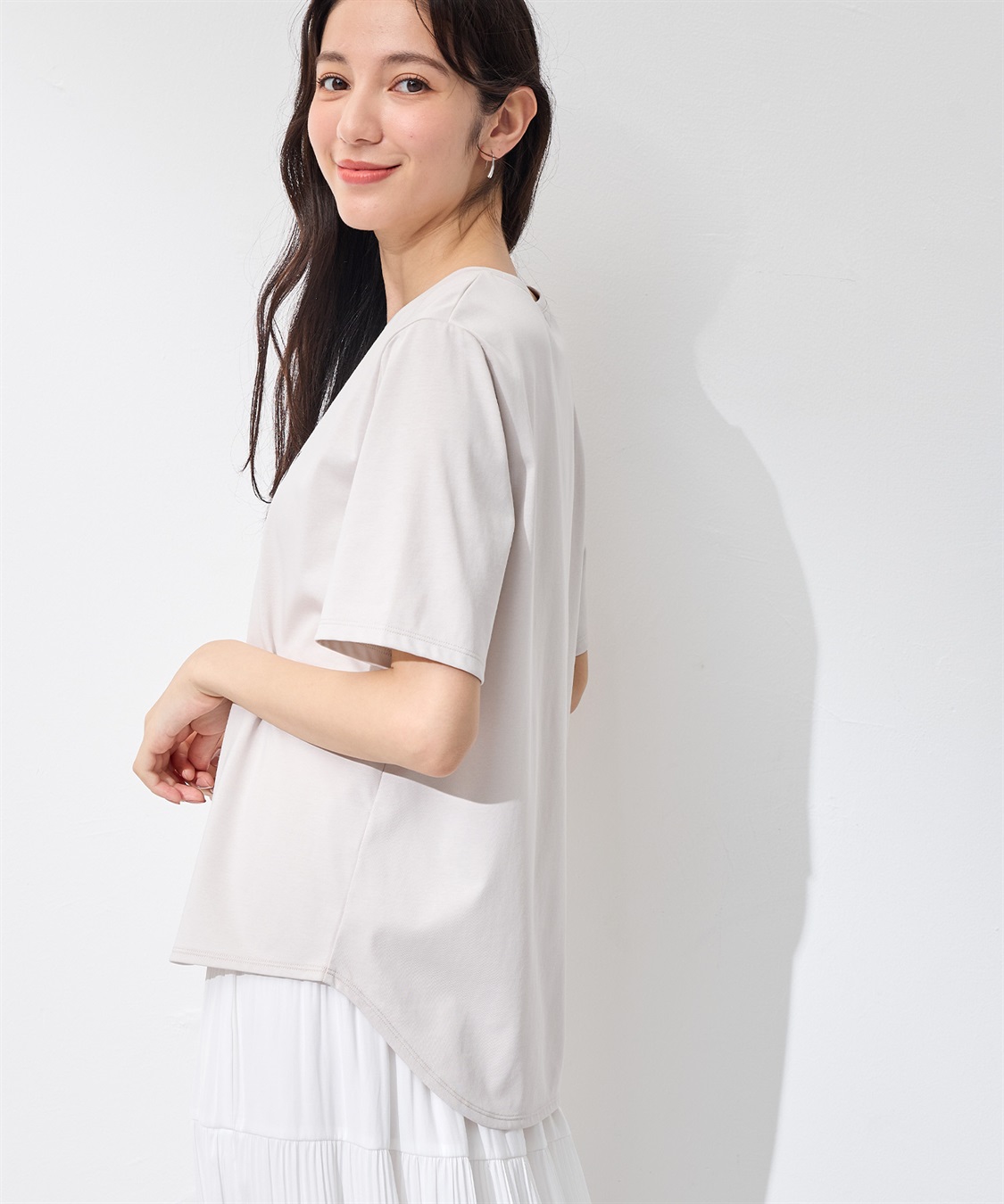 A/C DESIGN BY ALPHA CUBIC 【UVカット】ロゴプリントラウンドヘムTシャツ_sub_6