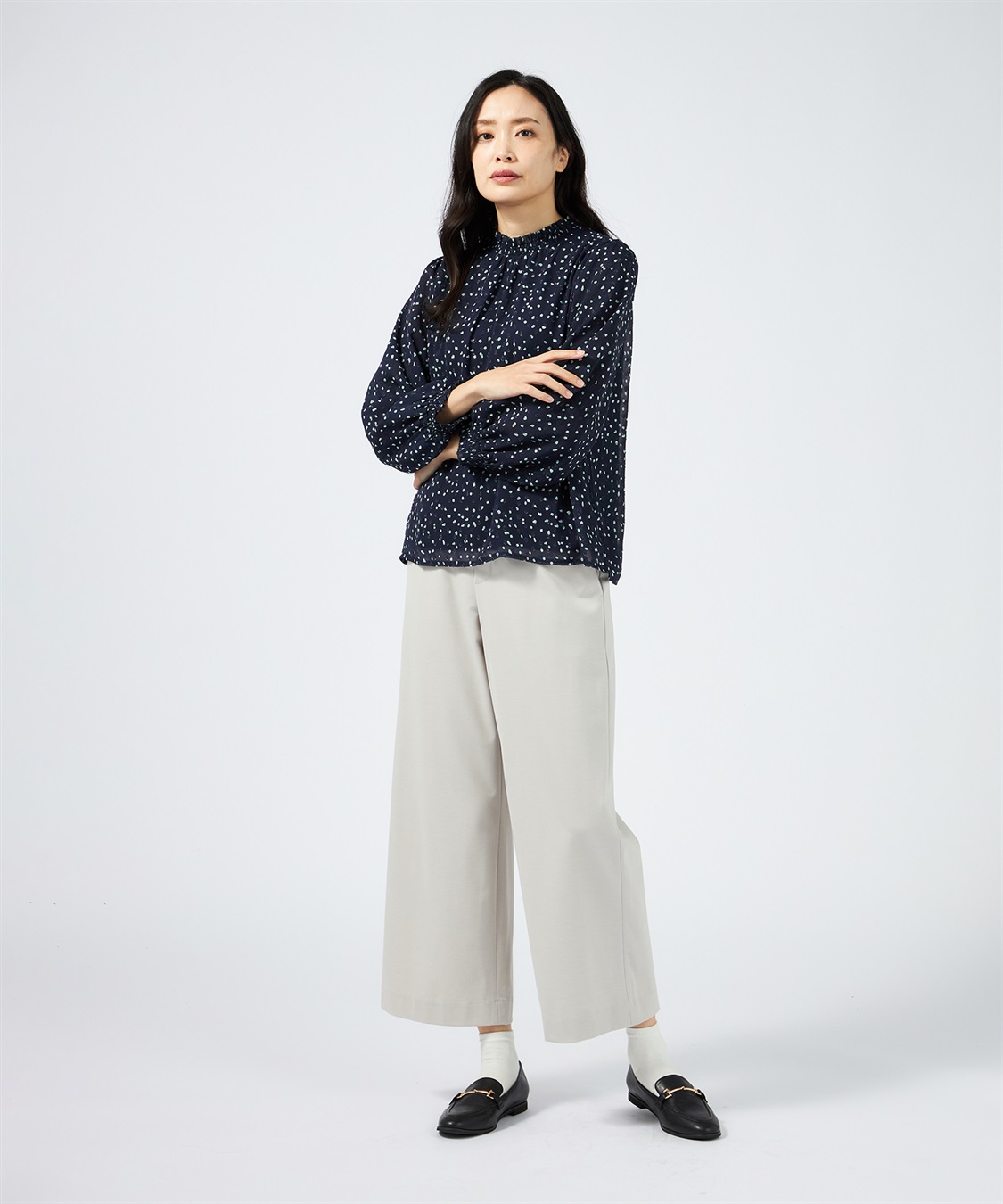 AKARI　MM6ポルカドットフラワー プリントアシンメトリー Tシャツ near.nippon (ニアー ニッポン)＞ボタニカルプリント オーバーT