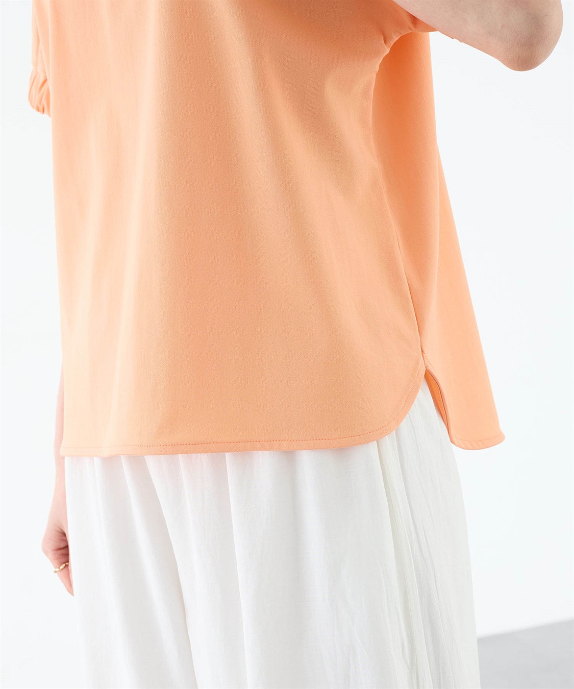 A/C DESIGN BY ALPHA CUBIC 袖シャーリングドルマンプルオーバー【接触冷感・UVカット】_sub_14