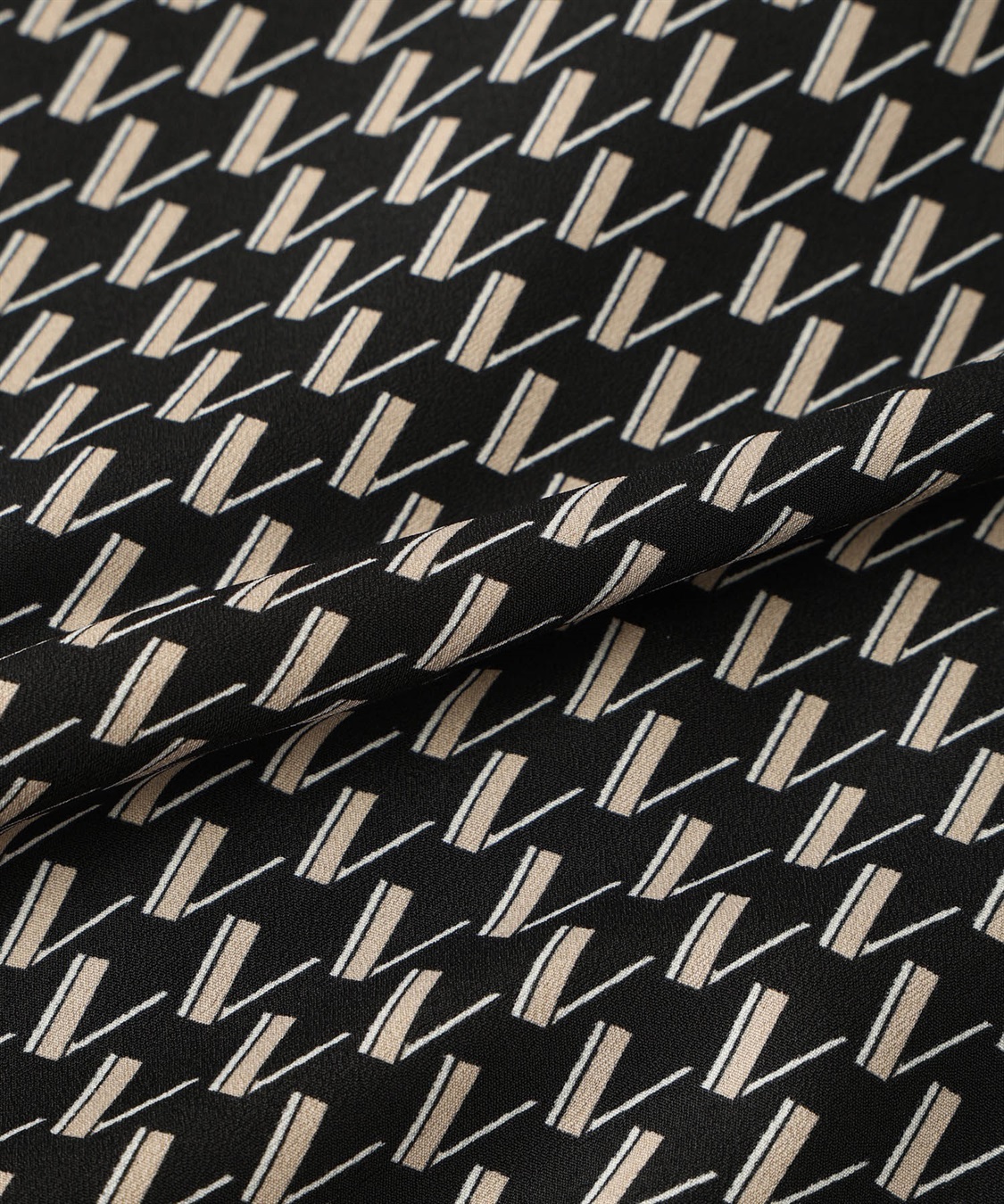 A/C DESIGN BY ALPHA CUBIC プリントドルマンプルオーバー【接触冷感・UVカット】_sub_22