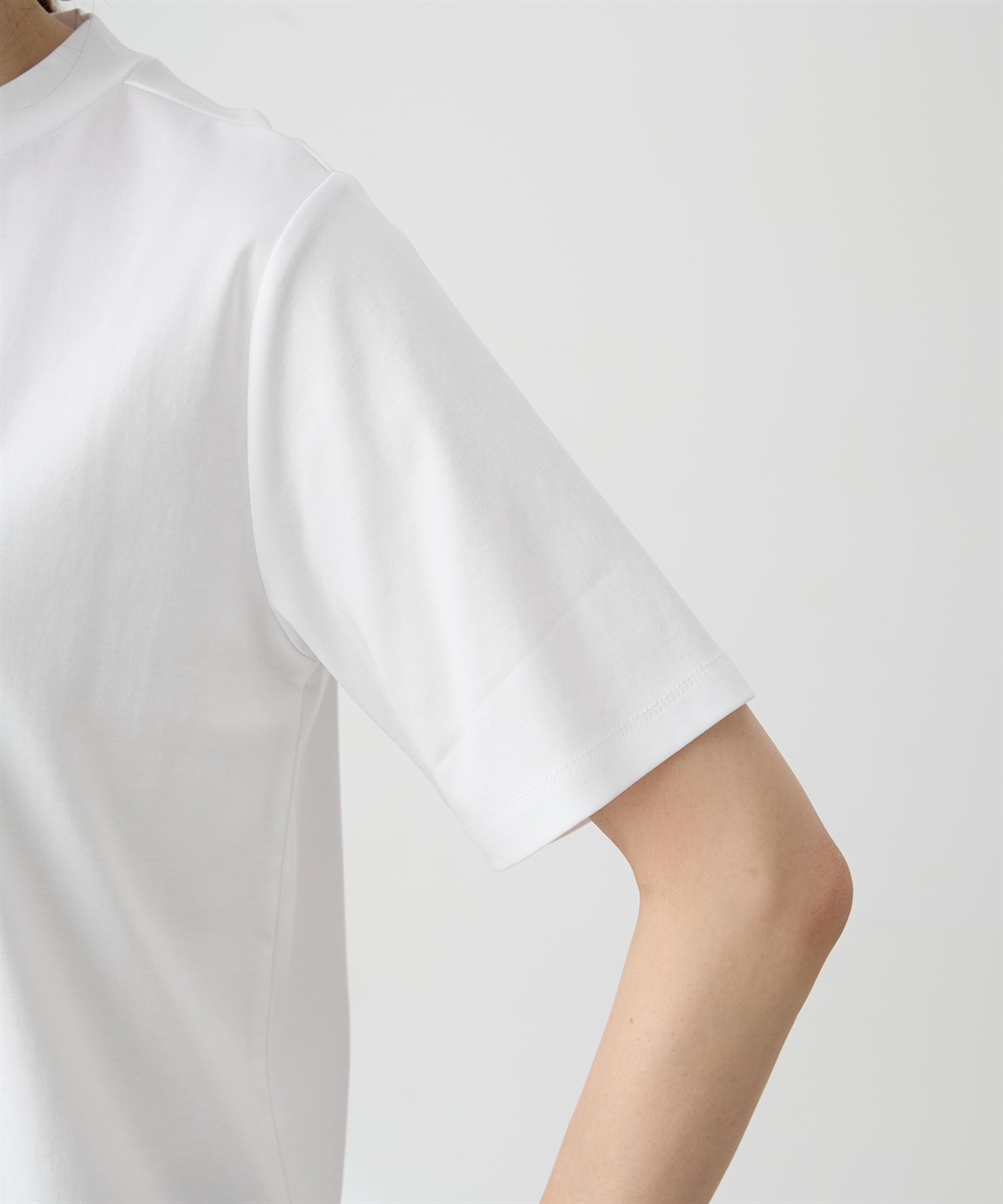 A/C DESIGN BY ALPHA CUBIC 【ALCOLLAGEプリント】フォトプリントモックネックＴシャツ【すごツヤ・UVカット・接触冷感】_sub_16