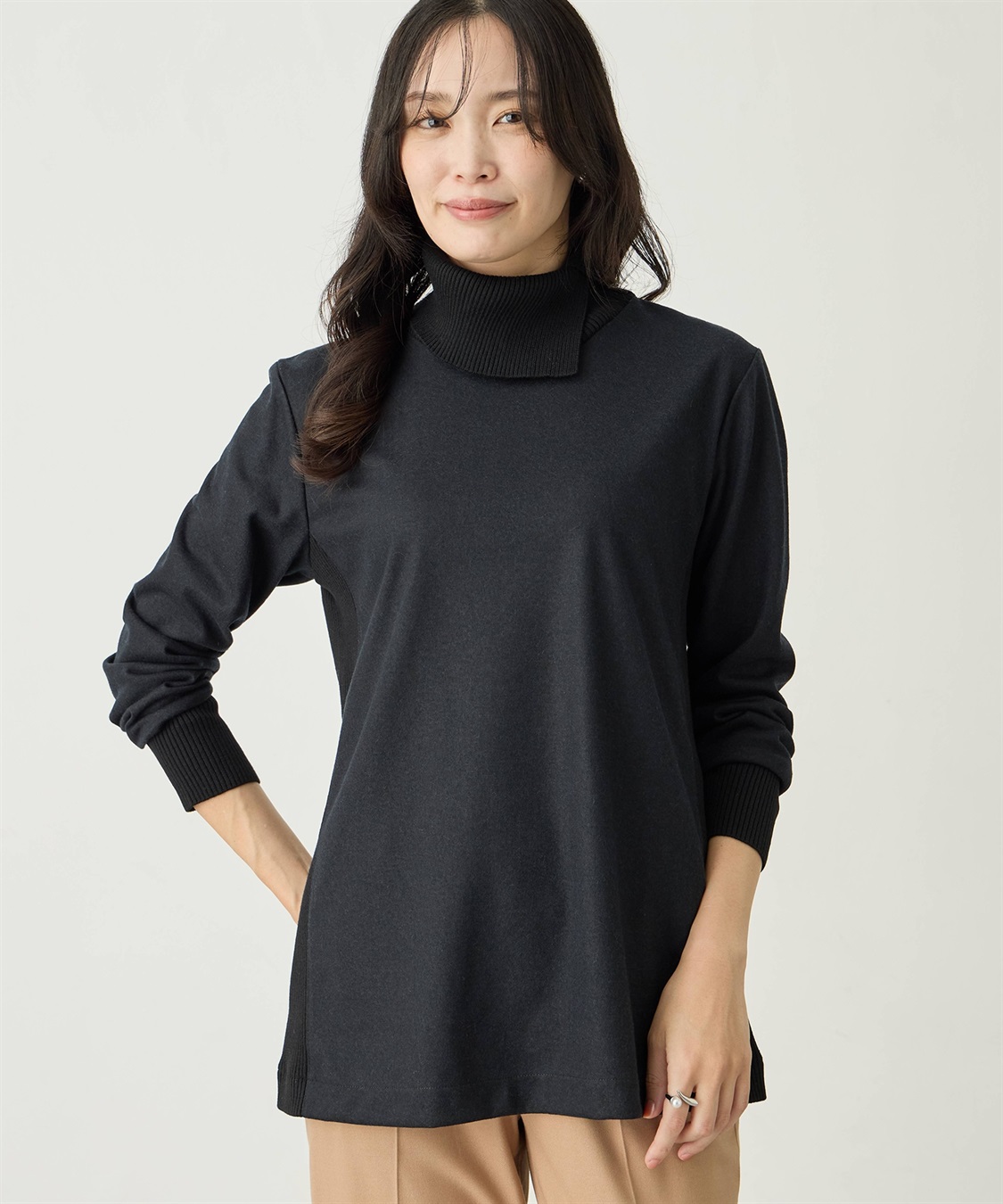 ドッキングニットプルオーバー A/C DESIGN BY ALPHA CUBIC