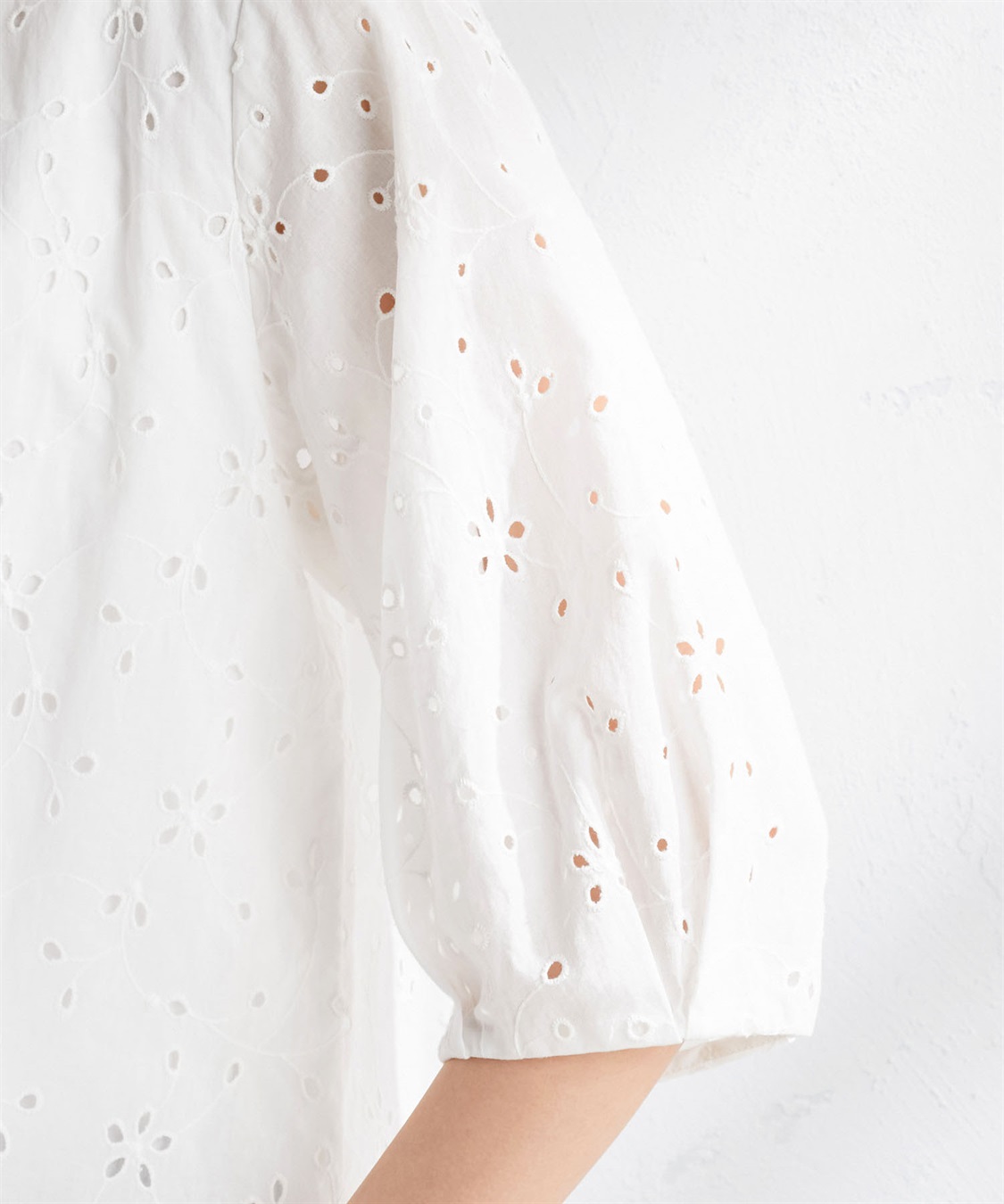 A/C DESIGN BY ALPHA CUBIC 総刺しゅうブラウス_sub_6