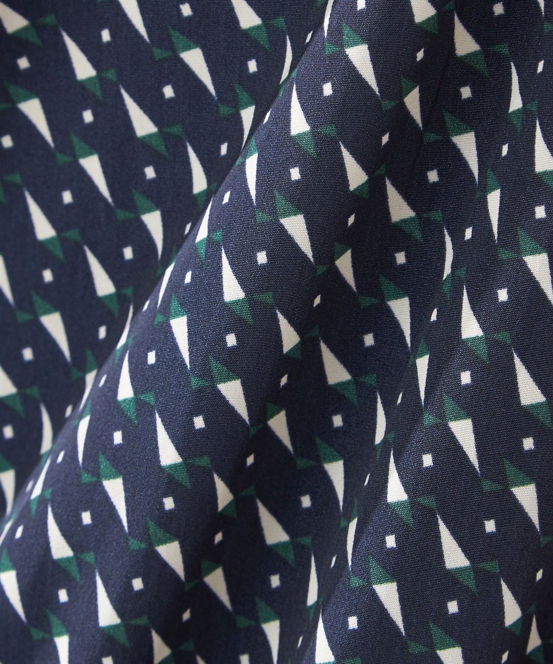 A/C DESIGN BY ALPHA CUBIC 【接触冷感】幾何プリントフリルブラウス_sub_7