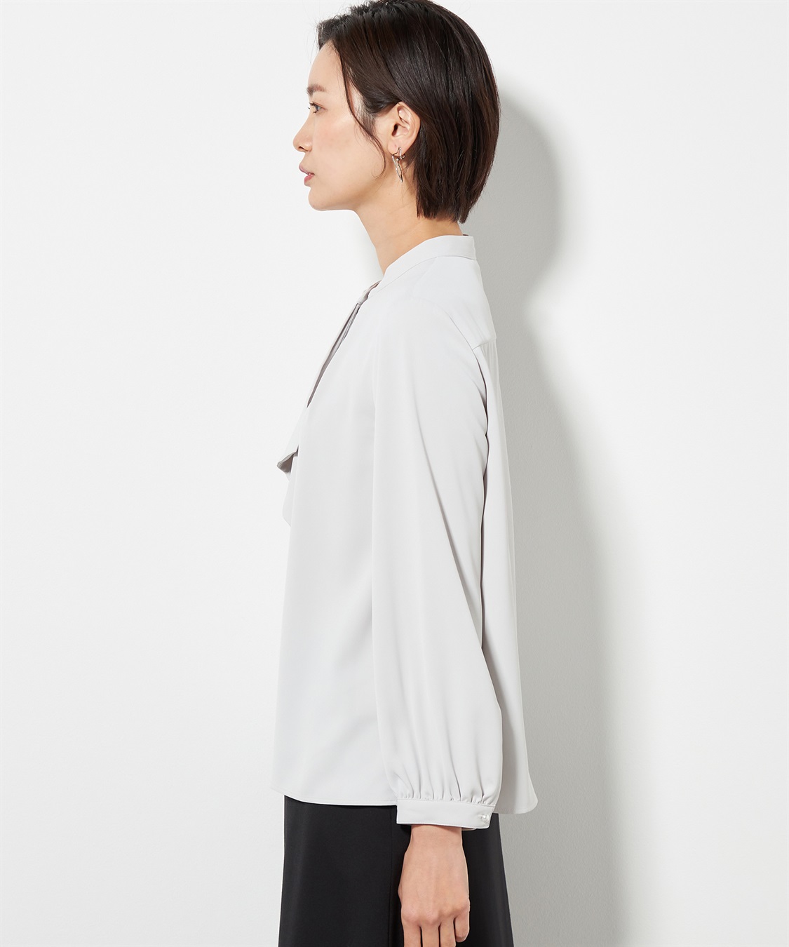 A/C DESIGN BY ALPHA CUBIC パールボタンラッフルタイブラウス_sub_1