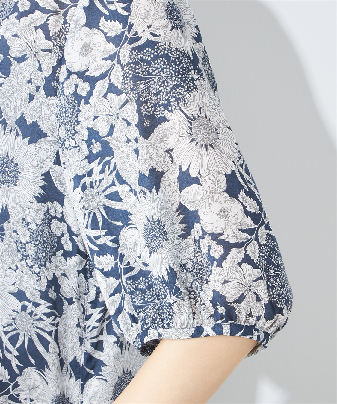 A/C DESIGN BY ALPHA CUBIC リバティプリントパフスリーブプルオーバー_sub_6