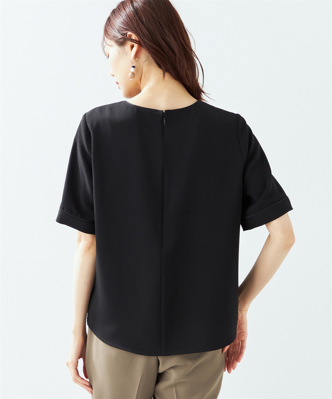 A/C DESIGN BY ALPHA CUBIC 【接触冷感】フロントラインサテンブラウス_sub_2