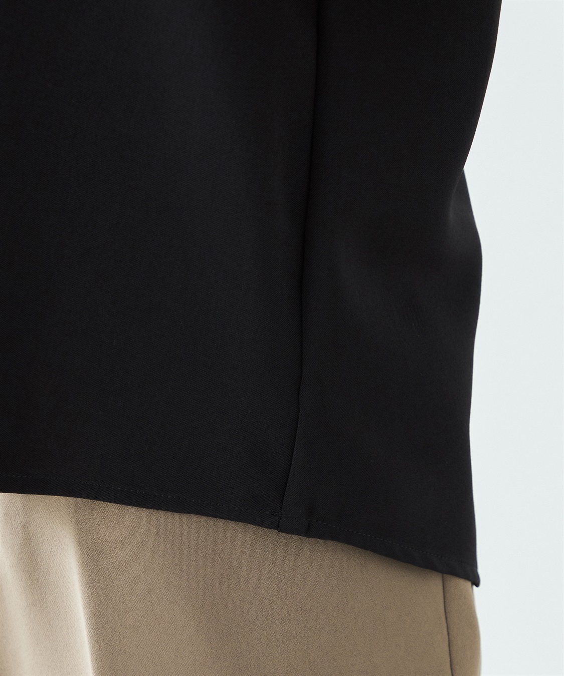 A/C DESIGN BY ALPHA CUBIC 【接触冷感】フロントラインサテンブラウス_sub_6